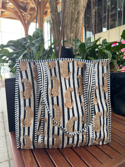 MID SIZE HANDBLOCK COTTON BAG