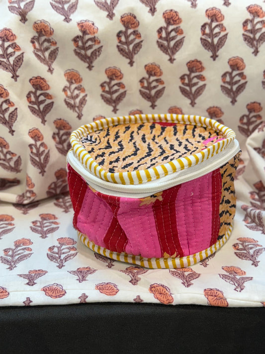 ROUND HANDBLOCK COTTON POUCH