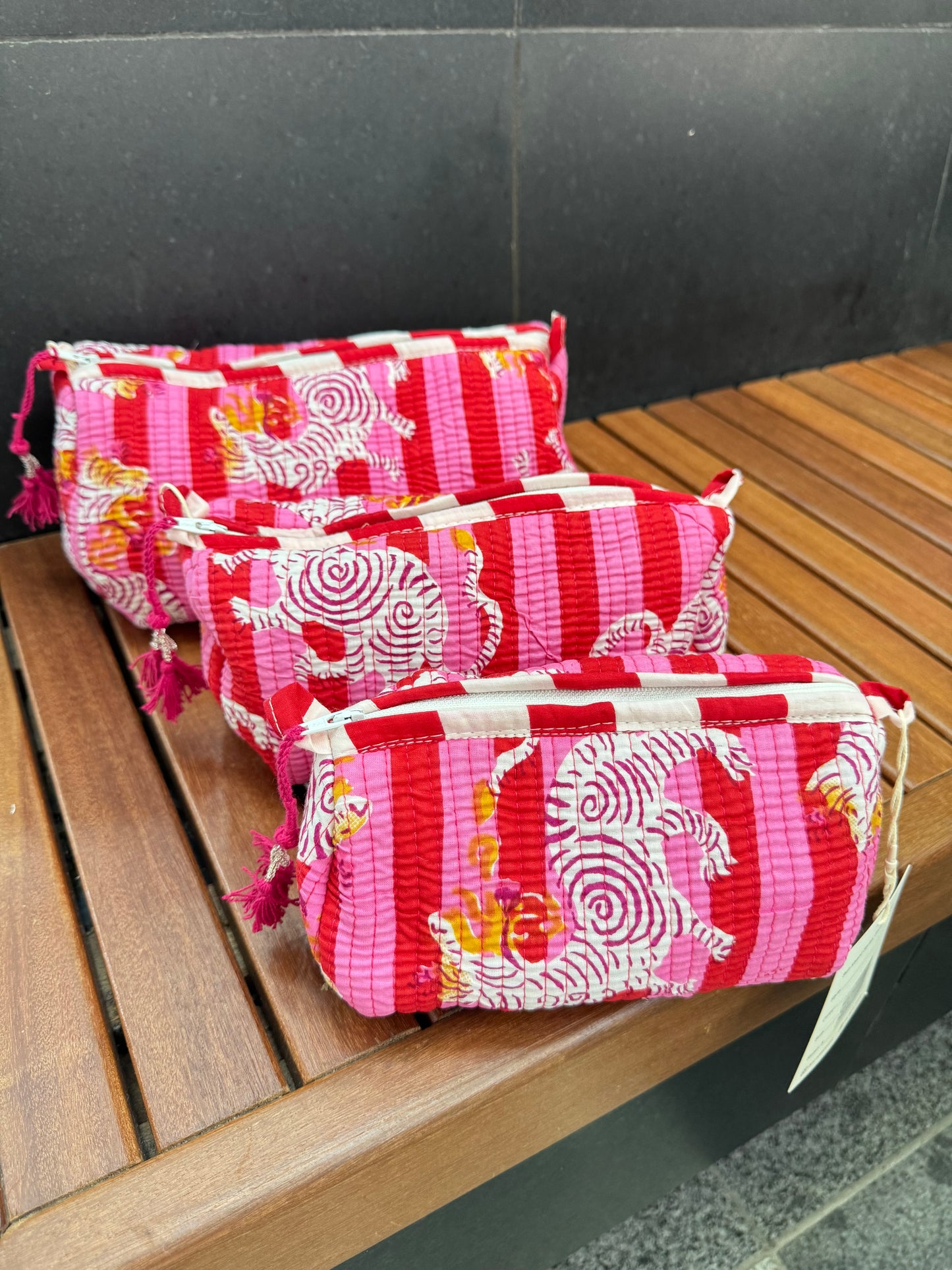 HANDBLOCK COTTON POUCH - S. M. L